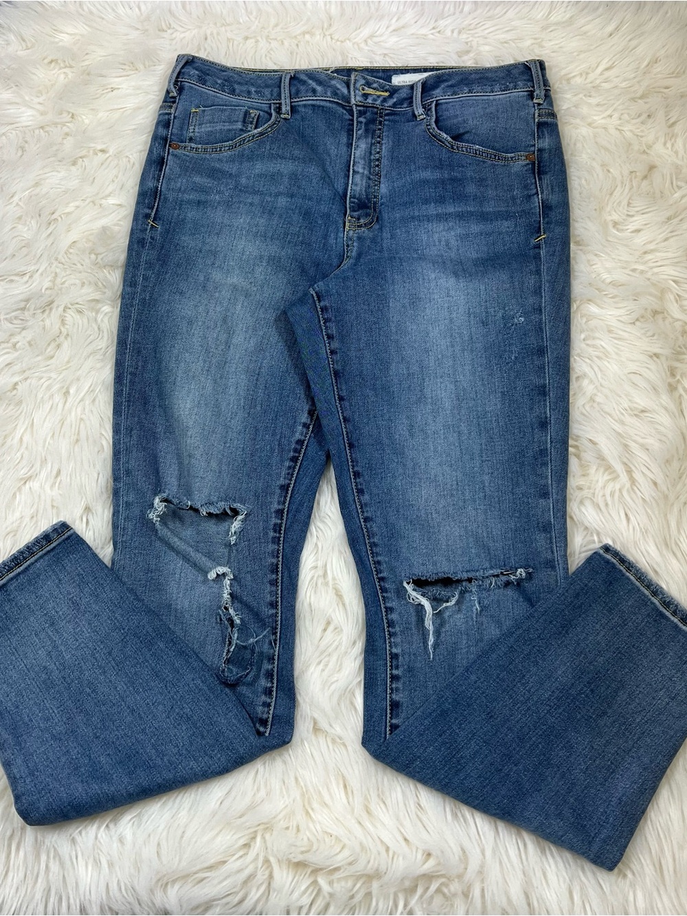 Pilcro Anthropologie Ultra High-Rise Skinny Distressed Jeans Size 30